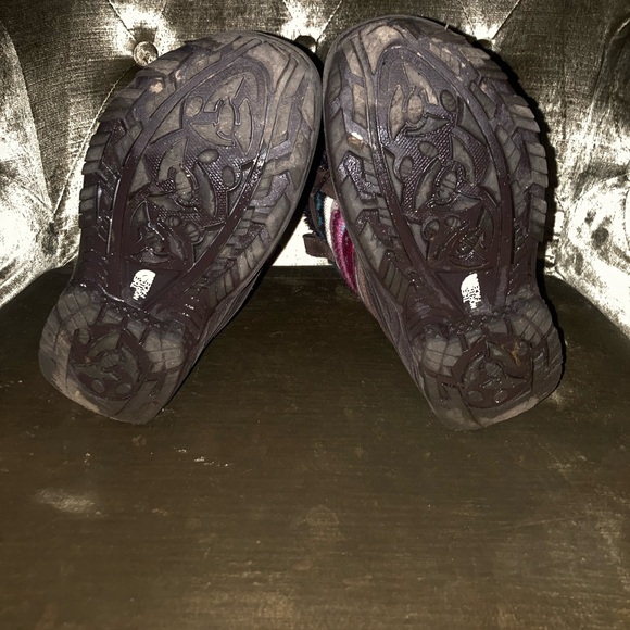 Big girls North Face winter boots size 3 - Picture 5 of 8